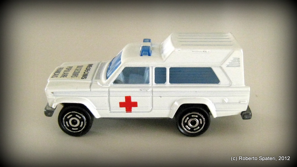 Majorette Ford Bronco Ambulance (n.269-A)